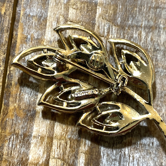 Vintage Gerry’s Gold Tone Leaf Brooch Pin Signed 2” - Picture 7 of 10